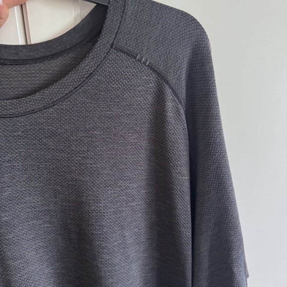 Lululemon Metal Vent Tech S/S Shirt
Charcoal Gray Sz 2XL Training Gym Running - Picture 5 of 10